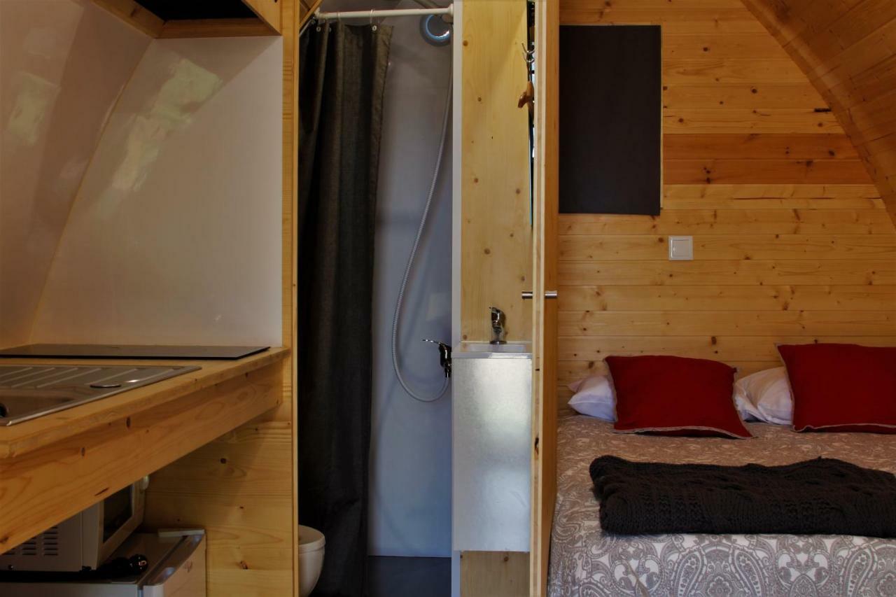 Glamping Hills Hotel Santa Comba de Rossas Exterior photo